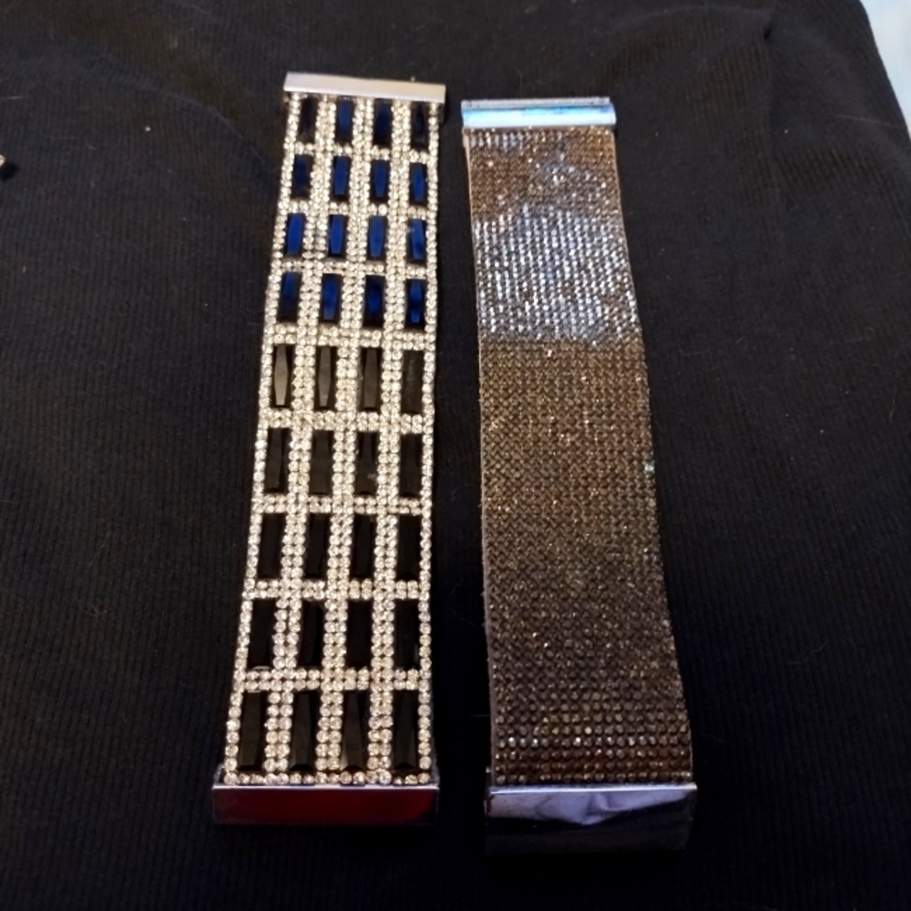 Two sparkly roll on cuff bracelets - Picture 1 of 9
